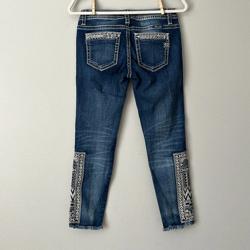 Miss Me‎ Signature Ankle Skinny Jeans Boho Inspired Embroidered / SZ 26